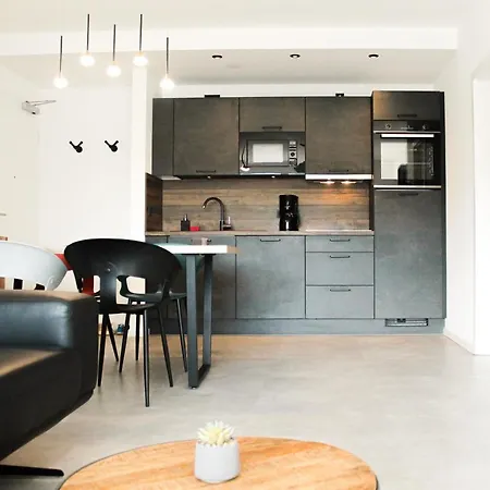 Marvel-apartment - Fuer Freunde & Familien, Stadtnah, Parkplatz, E-ladestation, Gitterbox Fuer Fahrraeder, Fitnessstudio, Digitale Gaestemappe Mit Restaurant- Und Unternehmenstipps *