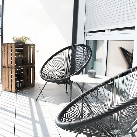 Marvel-apartment - Fuer Freunde & Familien, Stadtnah, Parkplatz, E-ladestation, Gitterbox Fuer Fahrraeder, Fitnessstudio, Digitale Gaestemappe Mit Restaurant- Und Unternehmenstipps كوبلنس