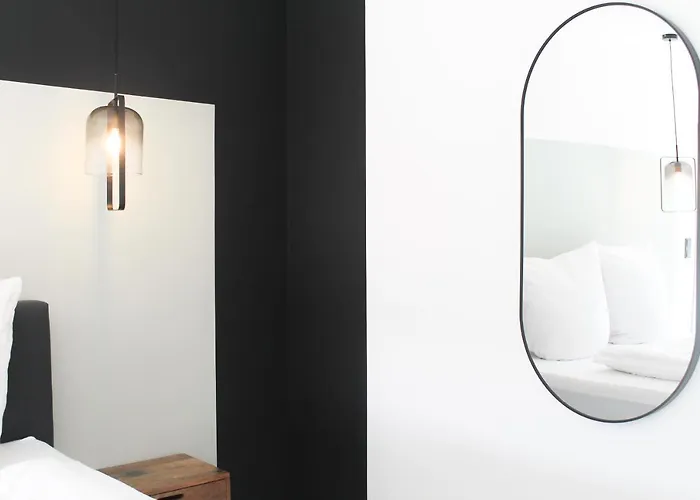 Marvel-apartment - Fuer Freunde & Familien, Stadtnah, Parkplatz, E-ladestation, Gitterbox Fuer Fahrraeder, Fitnessstudio, Digitale Gaestemappe Mit Restaurant- Und Unternehmenstipps Koblenz (Rhineland-Palatinate)