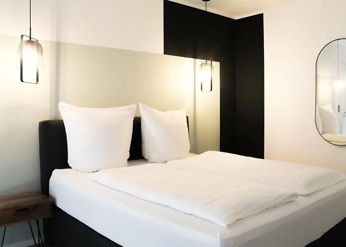 Marvel-apartment - Fuer Freunde & Familien, Stadtnah, Parkplatz, E-ladestation, Gitterbox Fuer Fahrraeder, Fitnessstudio, Digitale Gaestemappe Mit Restaurant- Und Unternehmenstipps * Koblenz (Rhineland-Palatinate)