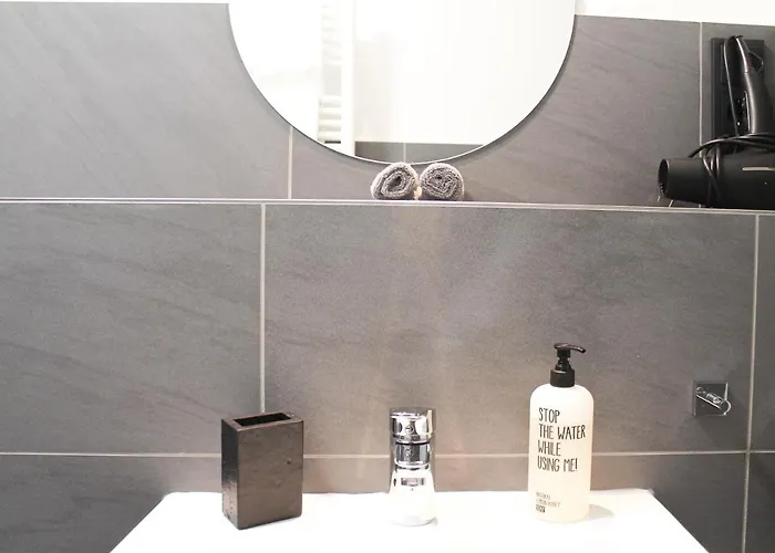 Appartement Marvel-apartment - Fuer Freunde & Familien, Stadtnah, Parkplatz, E-ladestation, Gitterbox Fuer Fahrraeder, Fitnessstudio, Digitale Gaestemappe Mit Restaurant- Und Unternehmenstipps *